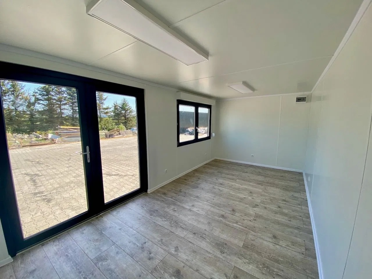 ufficio in container riconvertito, 18 m² ufficio in container riconvertito, 18 m²